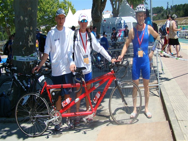 Alberto e Claudio mentre vanno in zona cambio